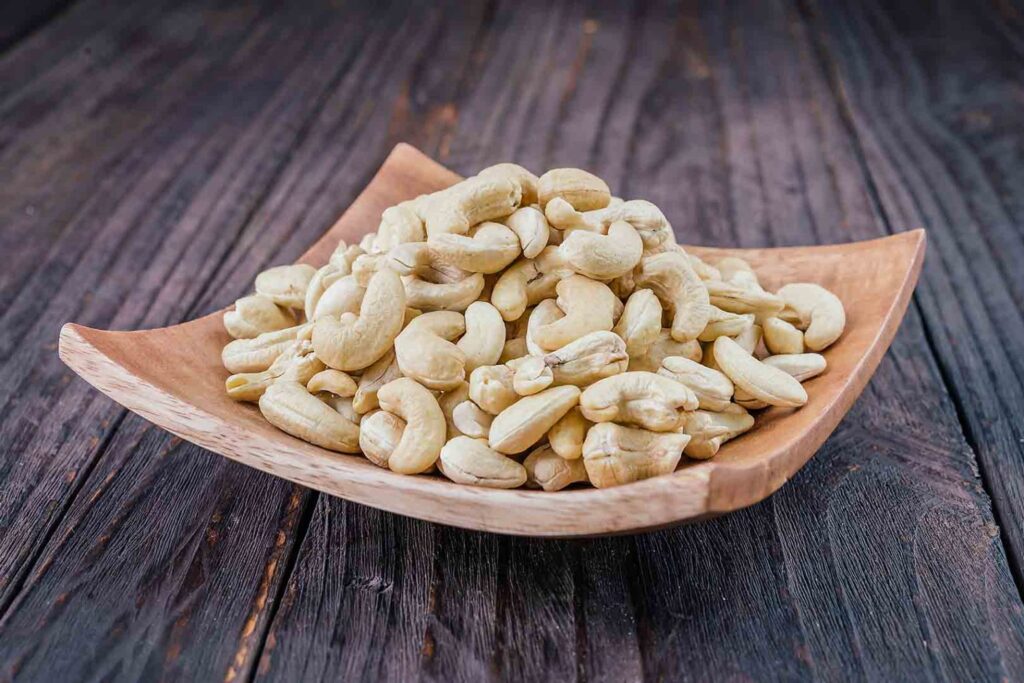 Organic Cashew Nuts Market