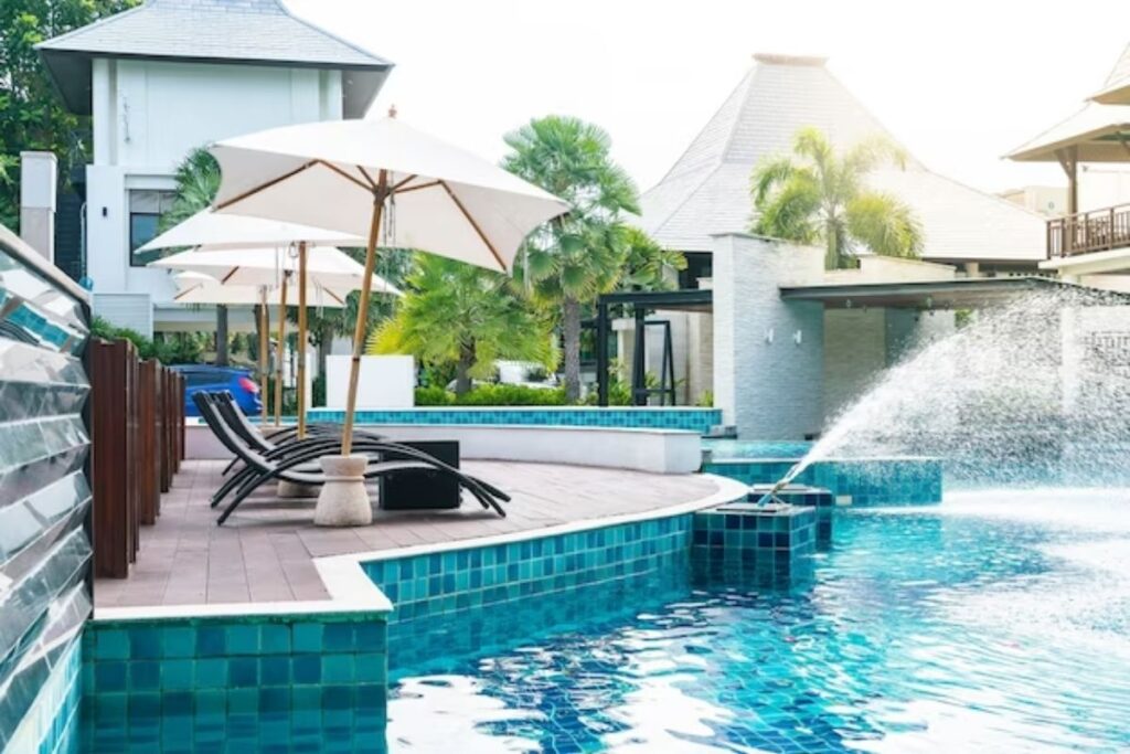 luxury pool builders in delray beach fl