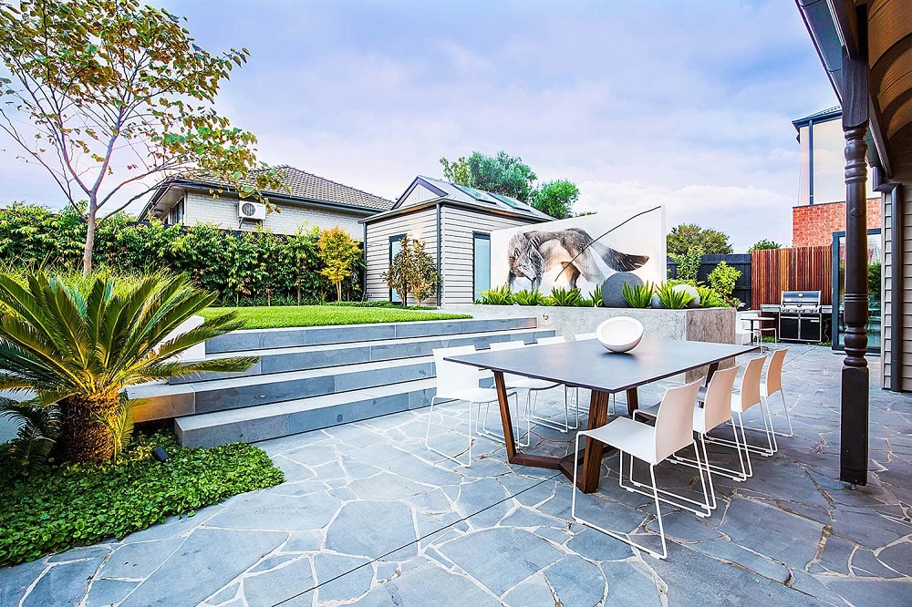 Bring Out the Style with Bluestone Pavers in Melbourne for Your House