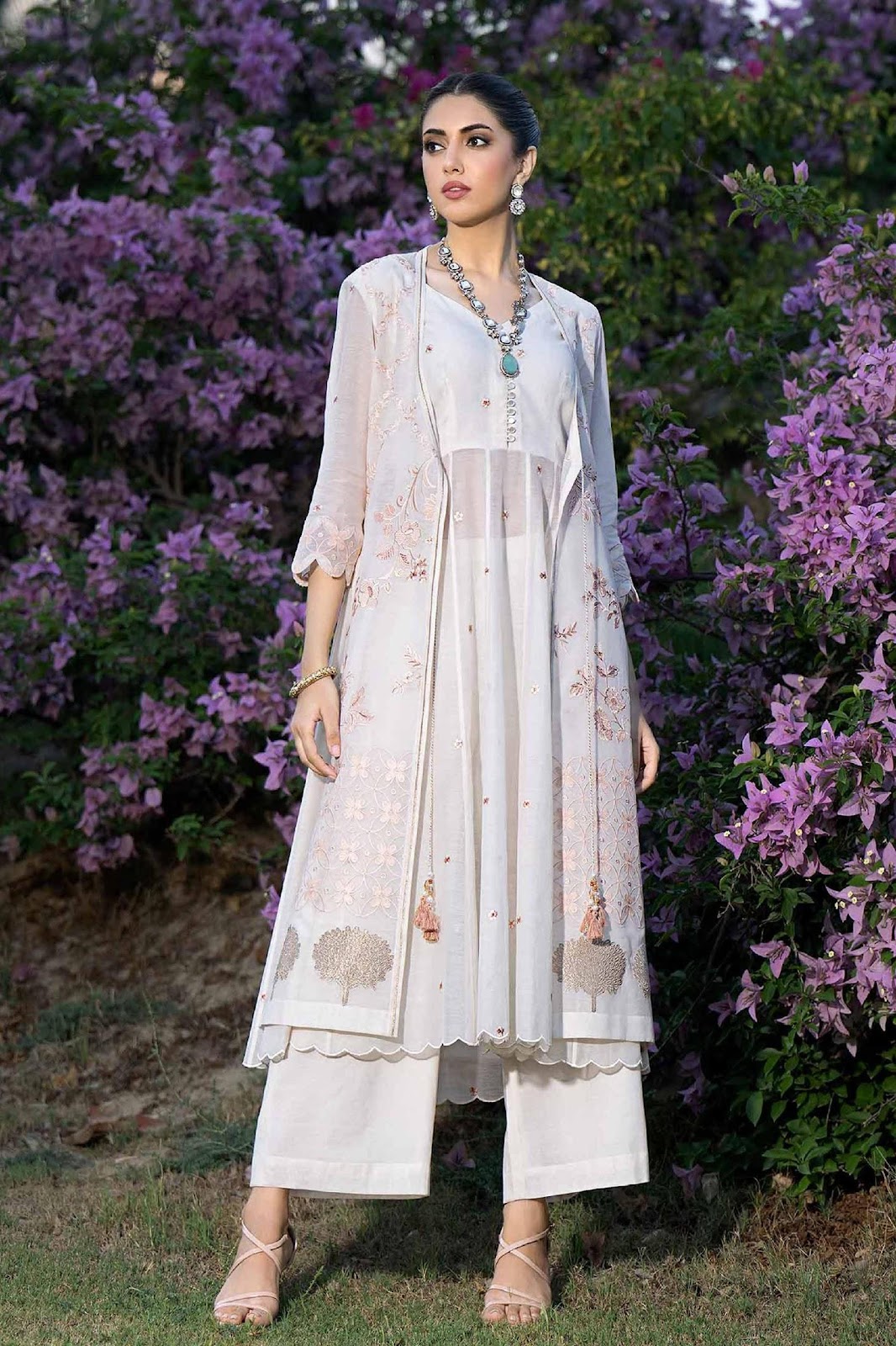 Best floral maxi dress online in Pakistan