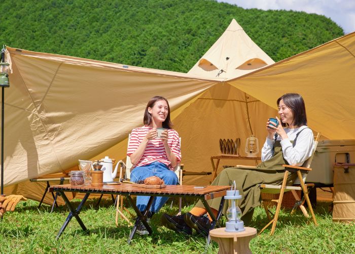Heavy duty poly tarps